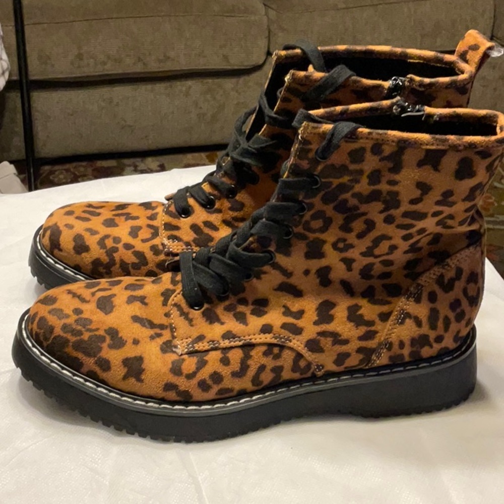 MADDEN GIRL DOES THIS BEAUTIFUL BOOT!